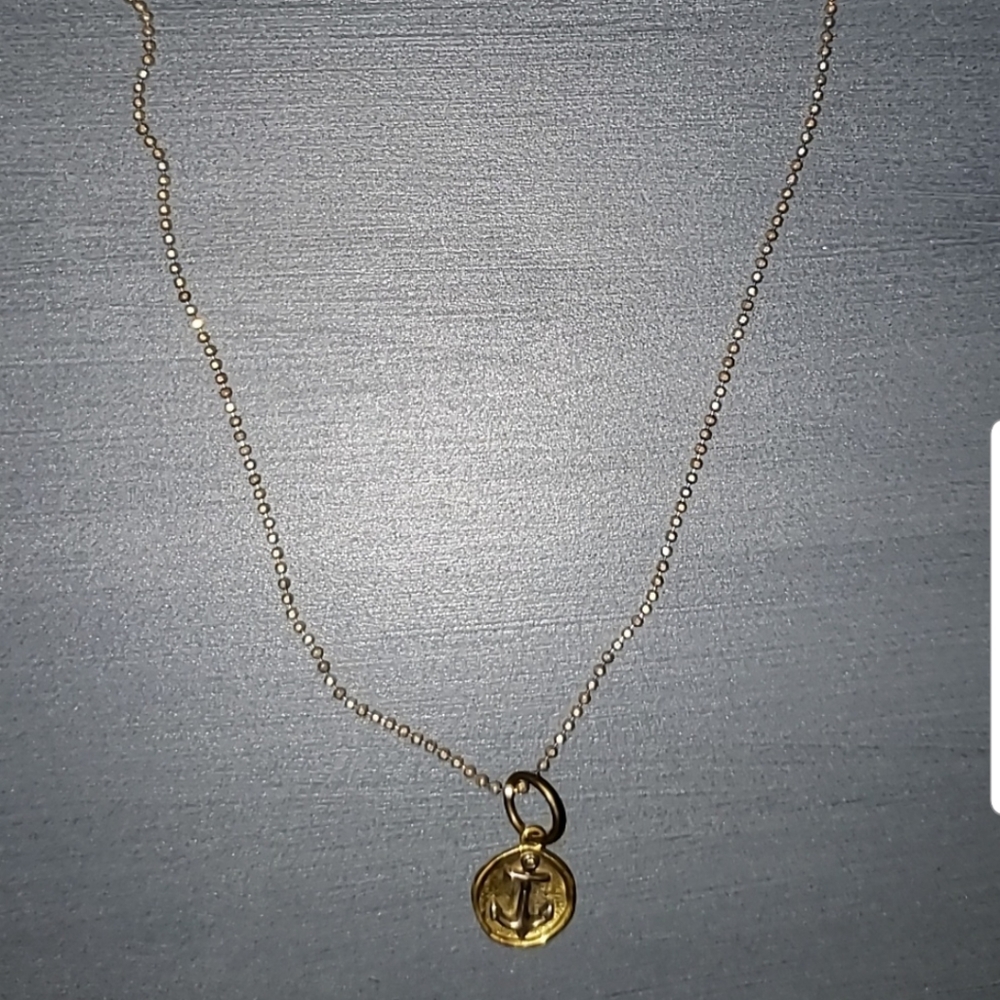 Anchor necklace